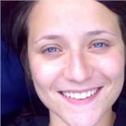 A disposizione per aiuto compiti con particolare attenzione allo sviluppo di vari livelli di autonomia.